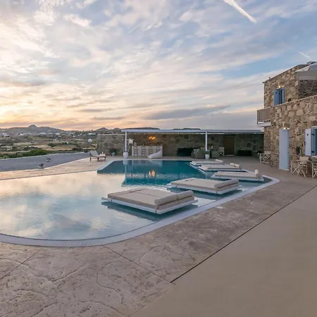 Blu Suites&studios Adamantas (Milos)