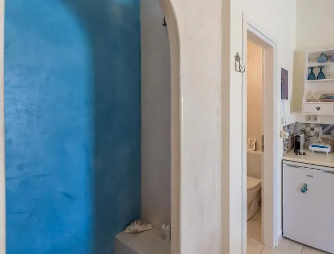 Blu Suites&studios Adamantas (Milos)