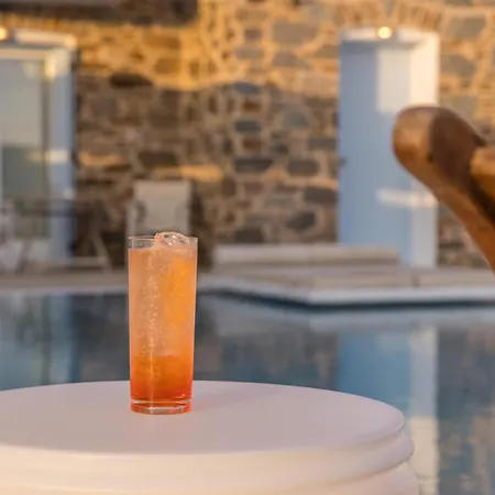 Blu And * Adamantas (Milos)