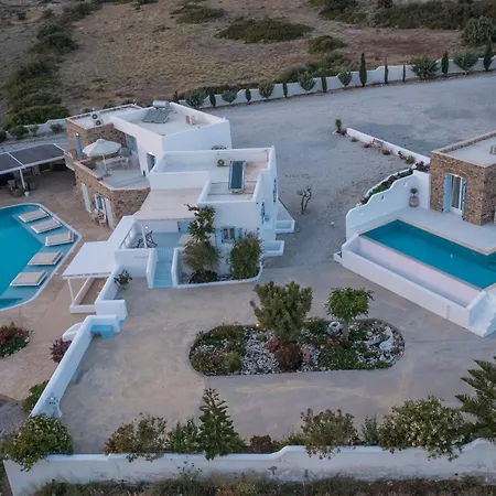 Blu And Country house