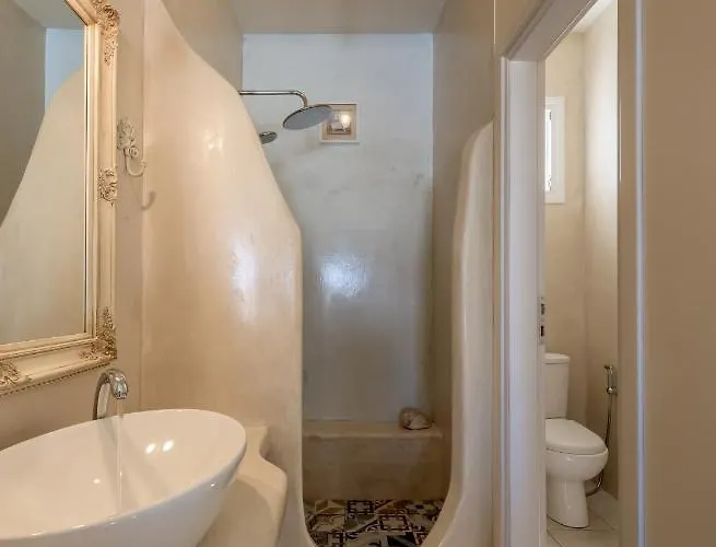 Landhuis Blu And Adamantas (Milos)