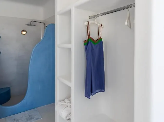 Blu And Landhaus Adamantas (Milos)