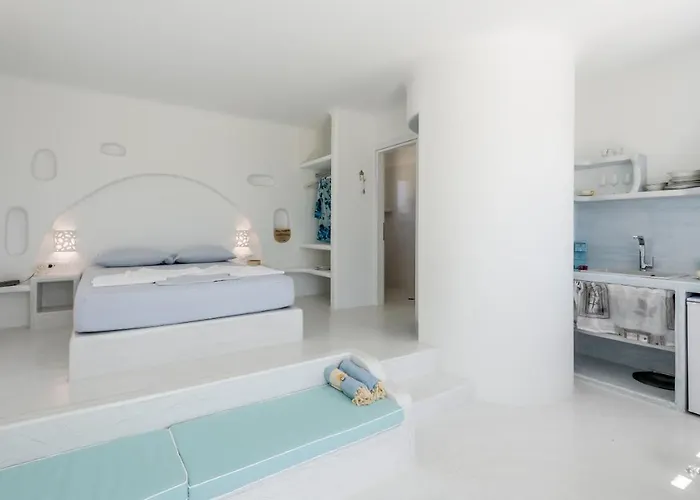 Blu And Landhaus Adamantas (Milos)